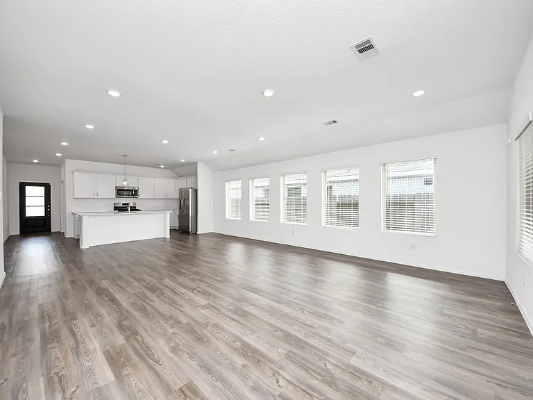 26631 Castiel Dr — Photo 32