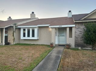 203 Chantilly St, Victoria, TX 77904