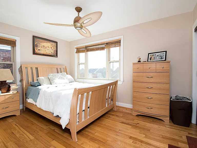 234 Nicholson St NE — Photo 12