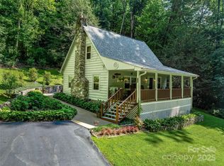 281 Cowan Cove Rd, Asheville, NC 28806