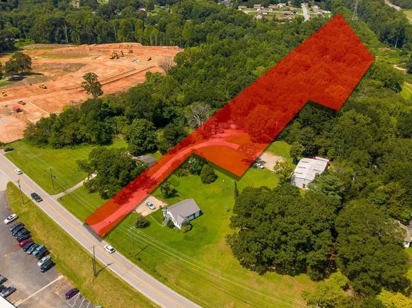 663 Arlington Rd, Greer, SC 29651