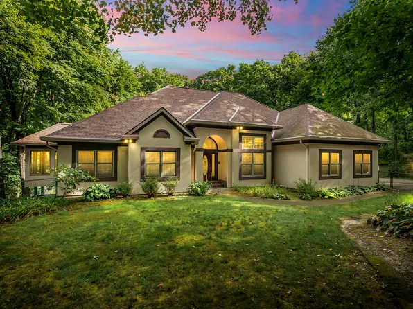 8774 W R Ave, Kalamazoo, MI 49009