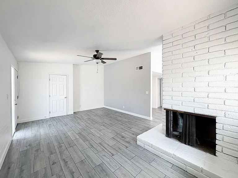 4202 N 27th St #11 — Photo 7