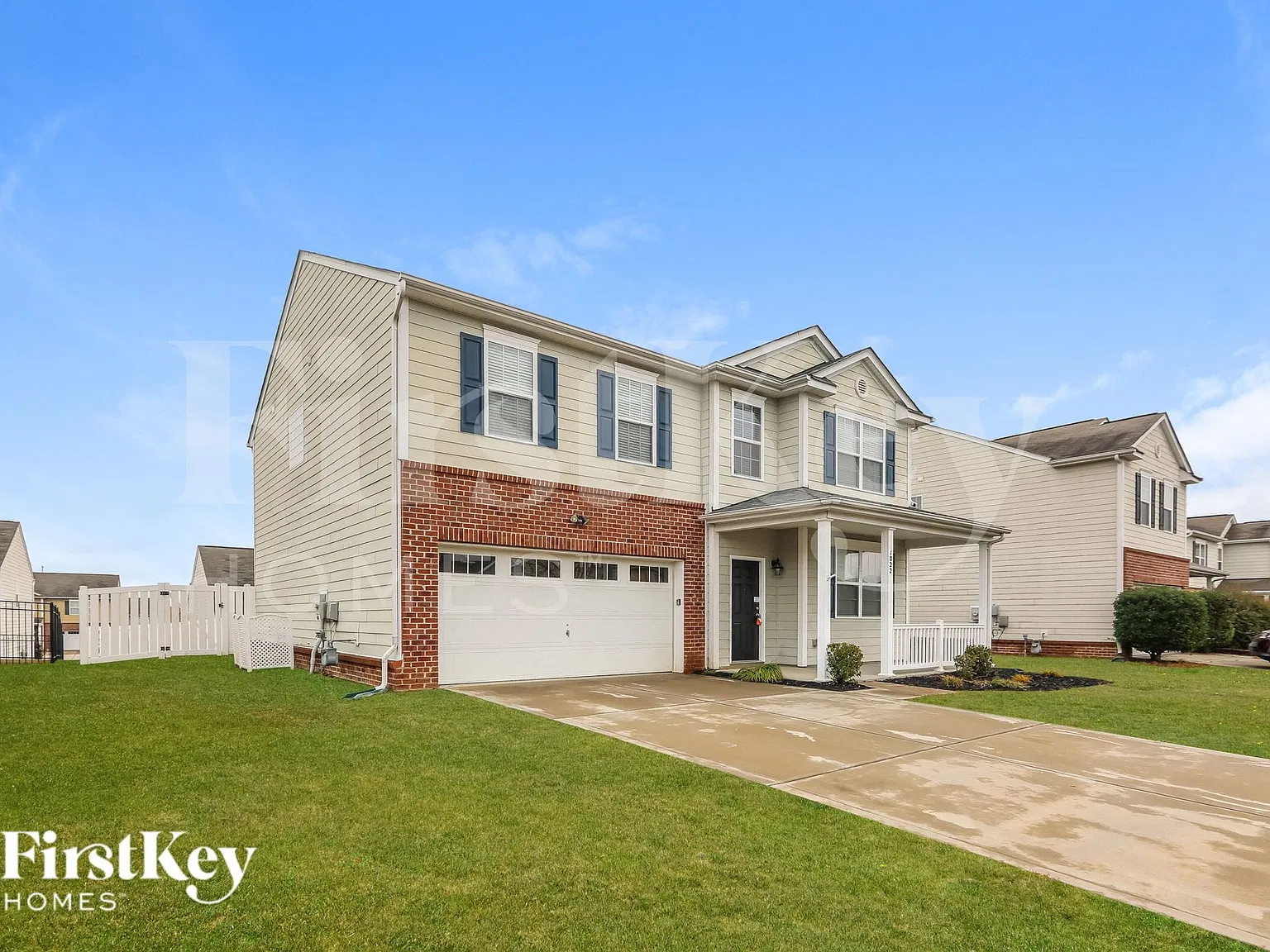 4 bed, 2.5 bath, 2341 sqft, $2,575 — Photo 2
