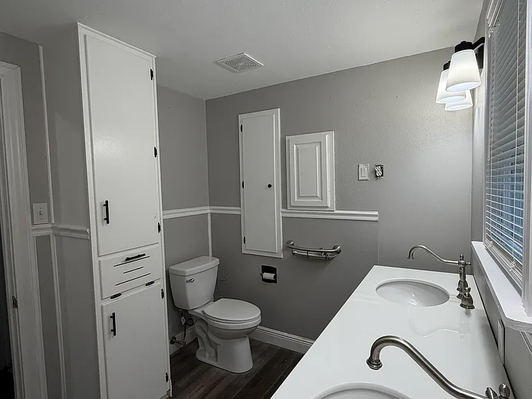 809 Beecher St — Photo 8