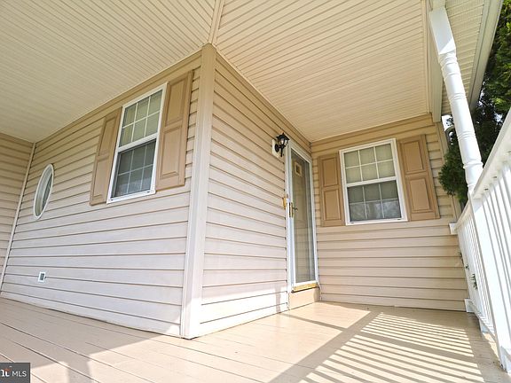 5th image of 220 Pennford Pl