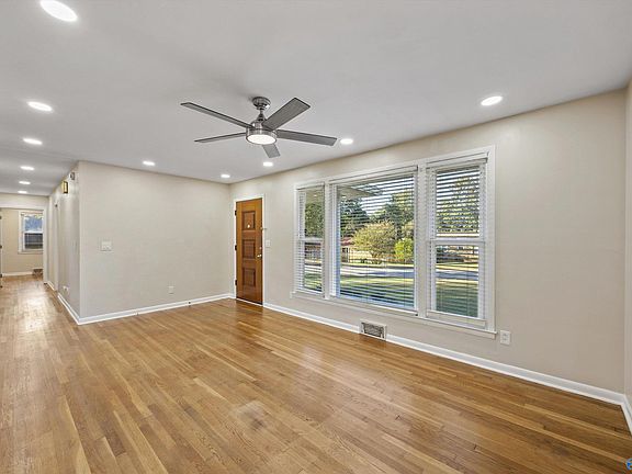 4th image of 511 Graycroft Dr SW