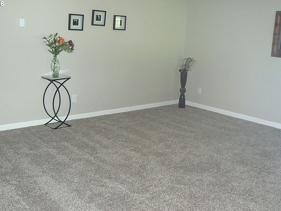 4th image of 9210 NE 71st St