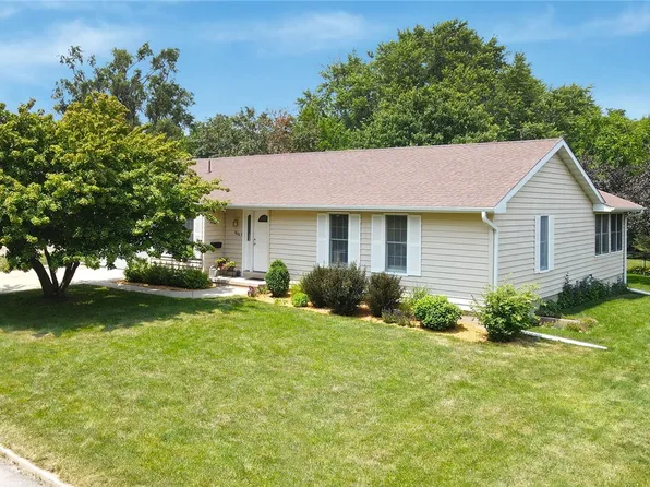 2620 Summer Meadows Dr, Perry, IA 50220