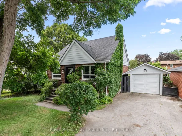 152 Harmony Rd S, Oshawa, ON L1H 6T5