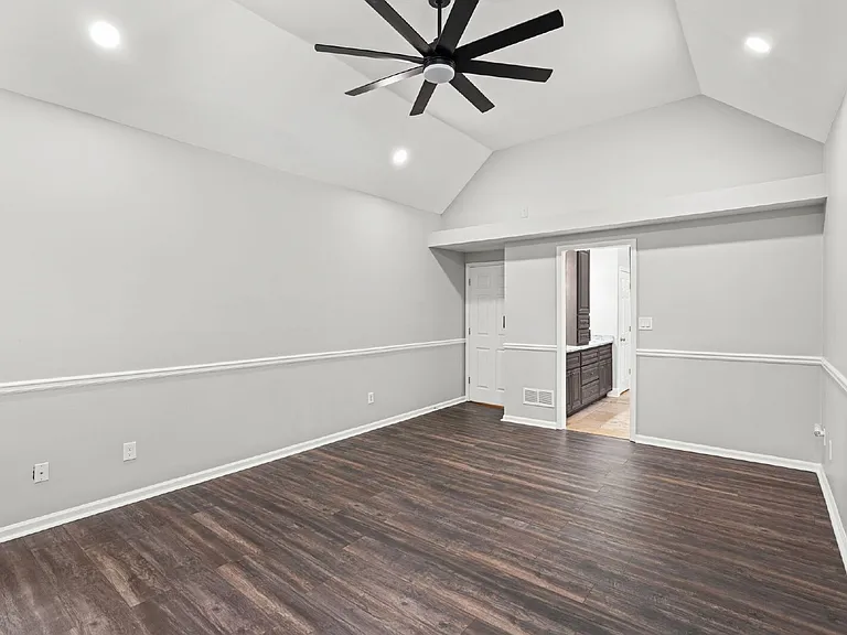 11355 Vedrines Dr — Photo 26