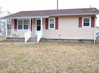713 S Grand Ave, Charleston, MO 63834