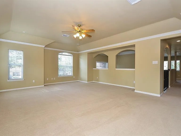 5503 Langhorne Ct — Photo 17