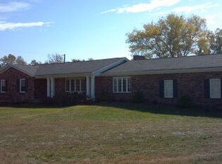 8496 E Gretna Rd, Gretna, VA 24557