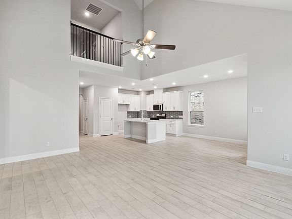 5th image of 317 Santa Lucia Dr