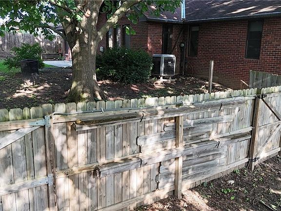 4th image of 3115 Dale Ave