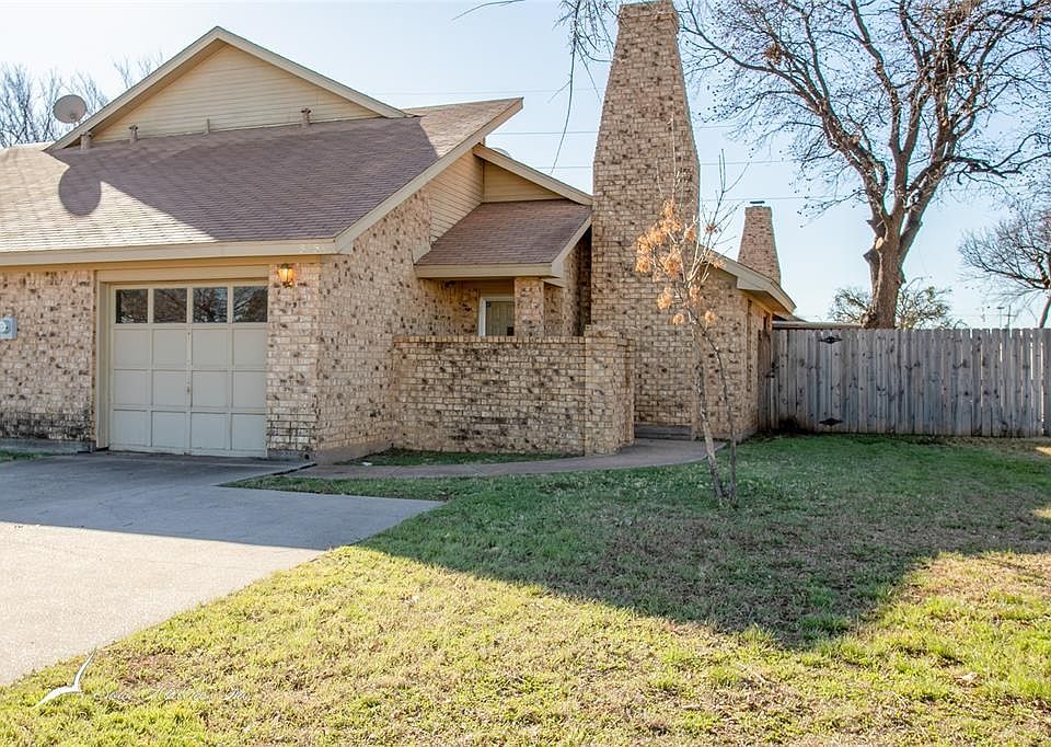 1st image of 3151 Curry Ln