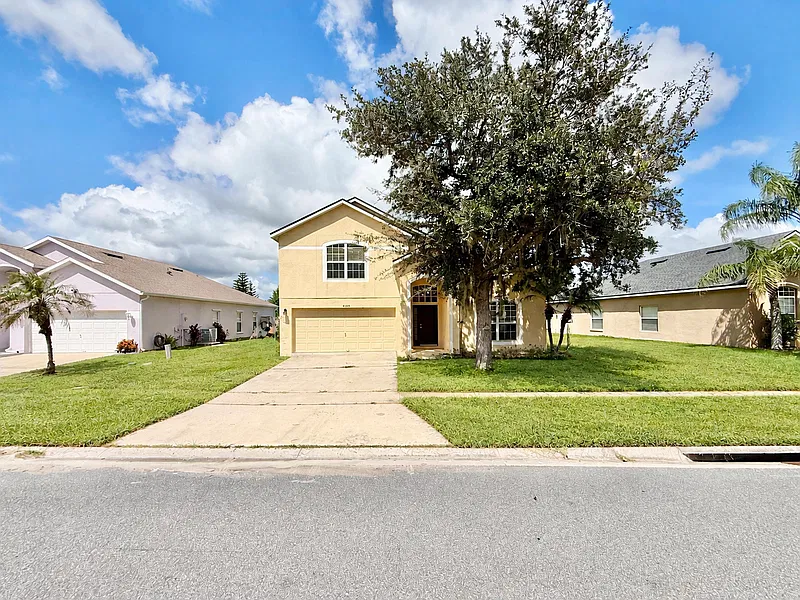 4 bed, 2.5 bath, 2840 sqft, $2,250 — Photo 3