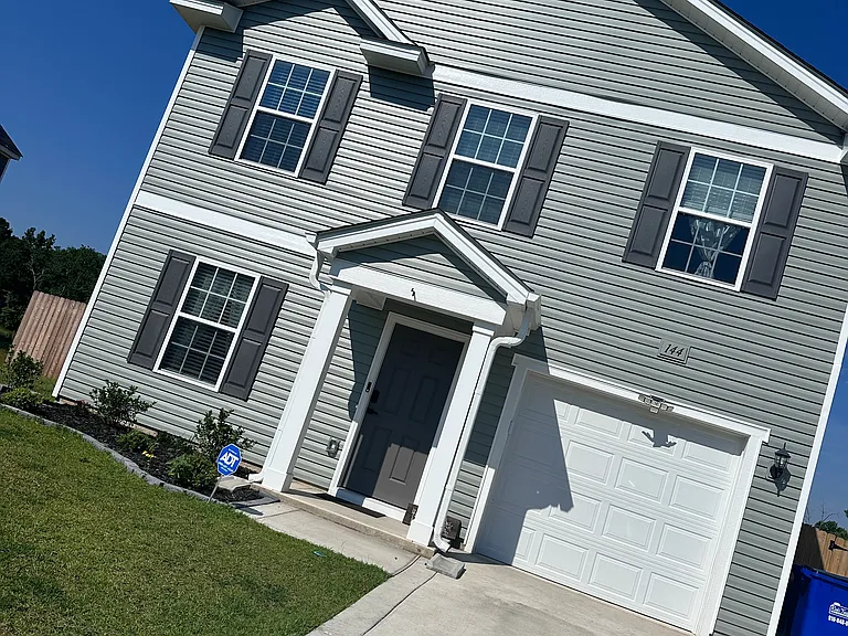 144 Hornet Dr — Photo 1