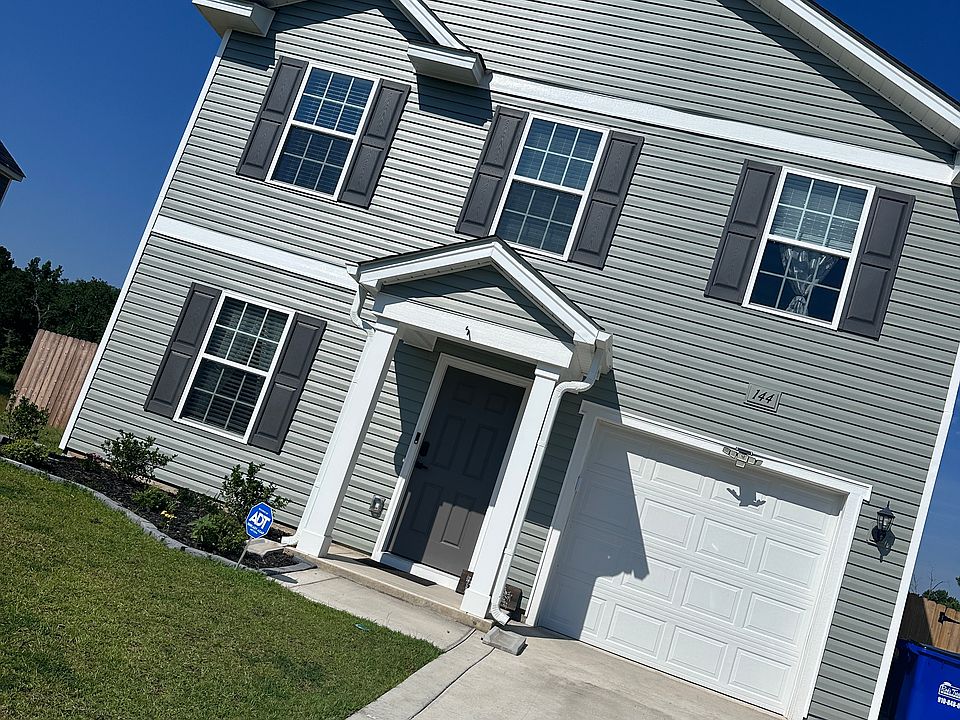 1st image of 144 Hornet Dr