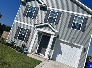 144 Hornet Dr, Raeford, NC 28376