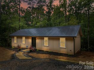 257 Roadrunner Cir, Lake Lure, NC 28746