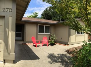 273 Meadowood Ln, Sonoma, CA 95476