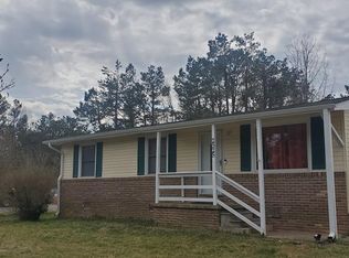 2525 Pleasant Grove Rd, Brodnax, VA 23920