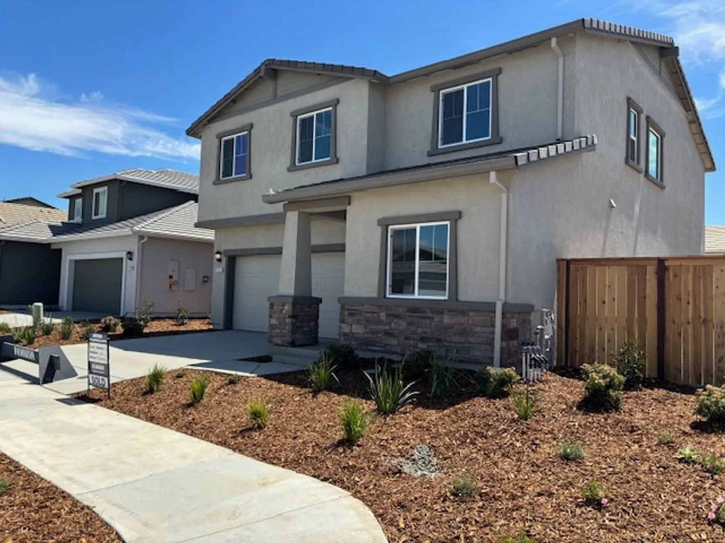 Newer DR Horton Smart Home with 5 Bedrooms and Bonus Loft — Photo 3