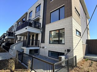 1001 Glenroy Gilbert Dr #9, Ottawa, ON K2J 5R6