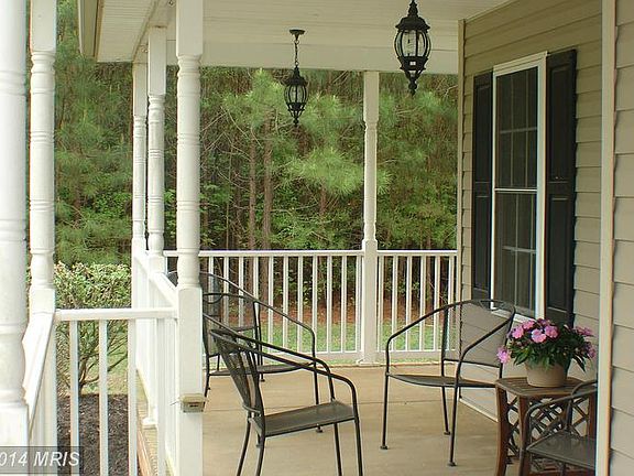 3rd image of 19139 Hamlet Ct