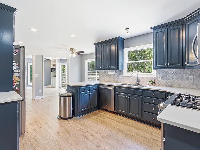 8 W Bridlespur Ter — Photo 12