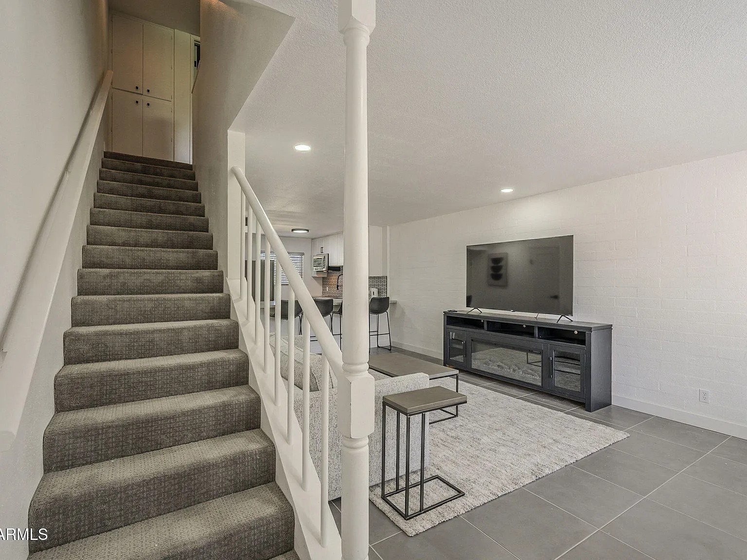2 bed, 1.5 bath, 1039 sqft, $2,200 — Photo 4