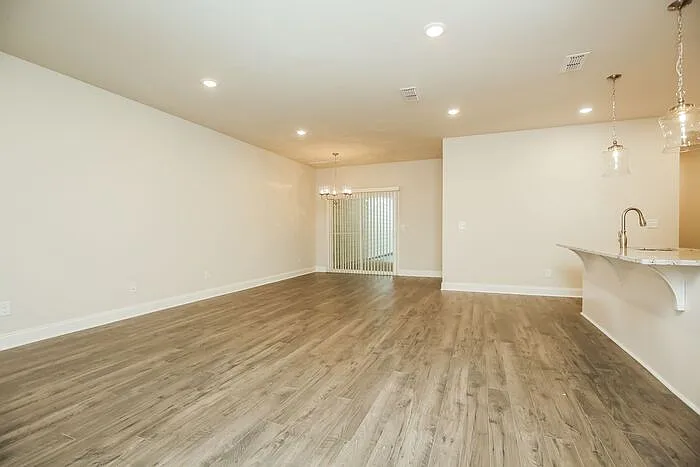 2514 Elmcroft Ave #2514EA — Photo 8
