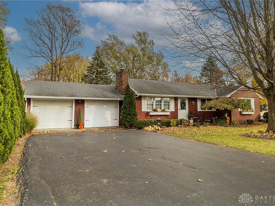 1st image of 101 Redwood Dr