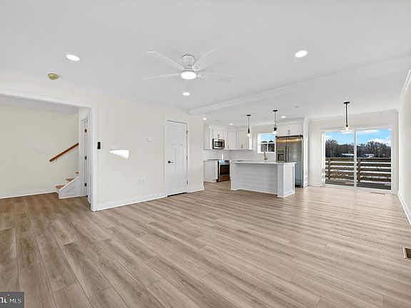 5th image of 1401 Cedar Run