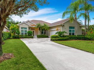 1572 SW Monarch Club Dr, Palm City, FL 34990
