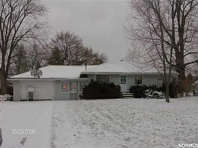 3481 James Blvd photo 1