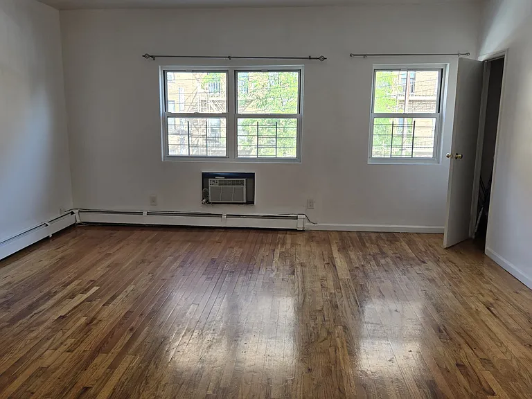 1733 Montgomery Ave #2 — Photo 16