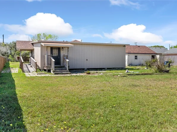 530 Oakdale Dr, Corpus Christi, TX 78418
