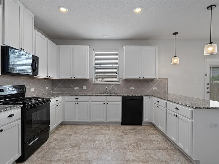 2950 E Old Settlers Blvd #37 — Photo 11