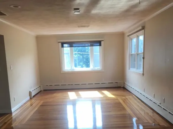 (undisclosed Address), Medford, MA 02155