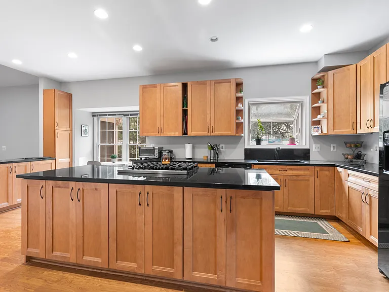 46450 Saffron Ct — Photo 7