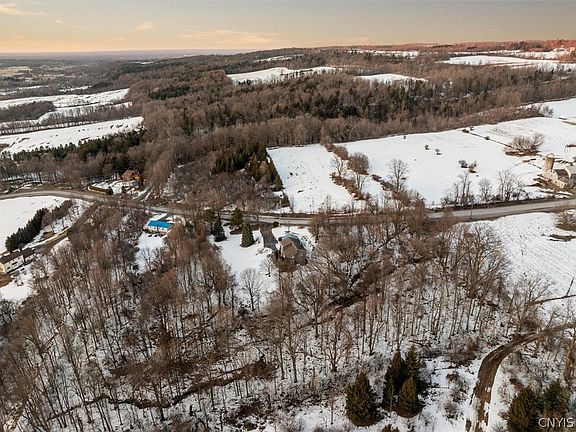 5th image of 6316 Haslauer Rd