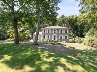 4 Shirley Ln, Norfolk, MA 02056