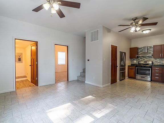 4th image of 715 Saint Marys St