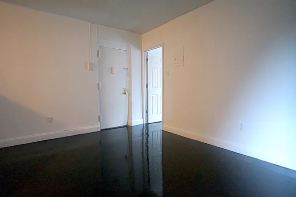 Rented by Compass | media 16