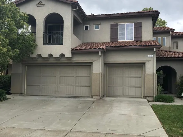 4149 The Masters Dr, Fairfield, CA 94533
