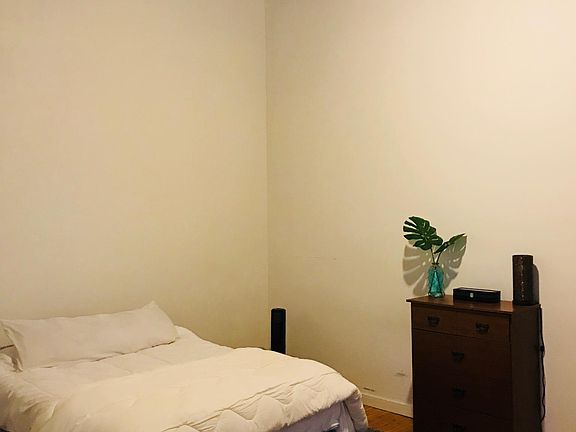 3rd image of 2024R Upland Way #309