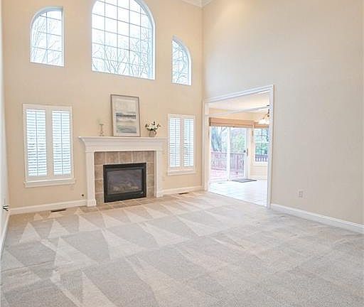 4th image of 1254 Durham Ct